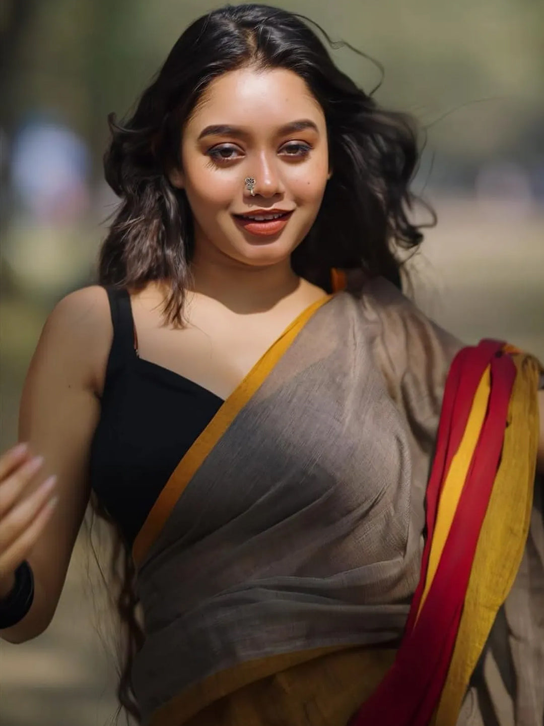 MultiColor Premium Mol Cotton Solid Saree For Women