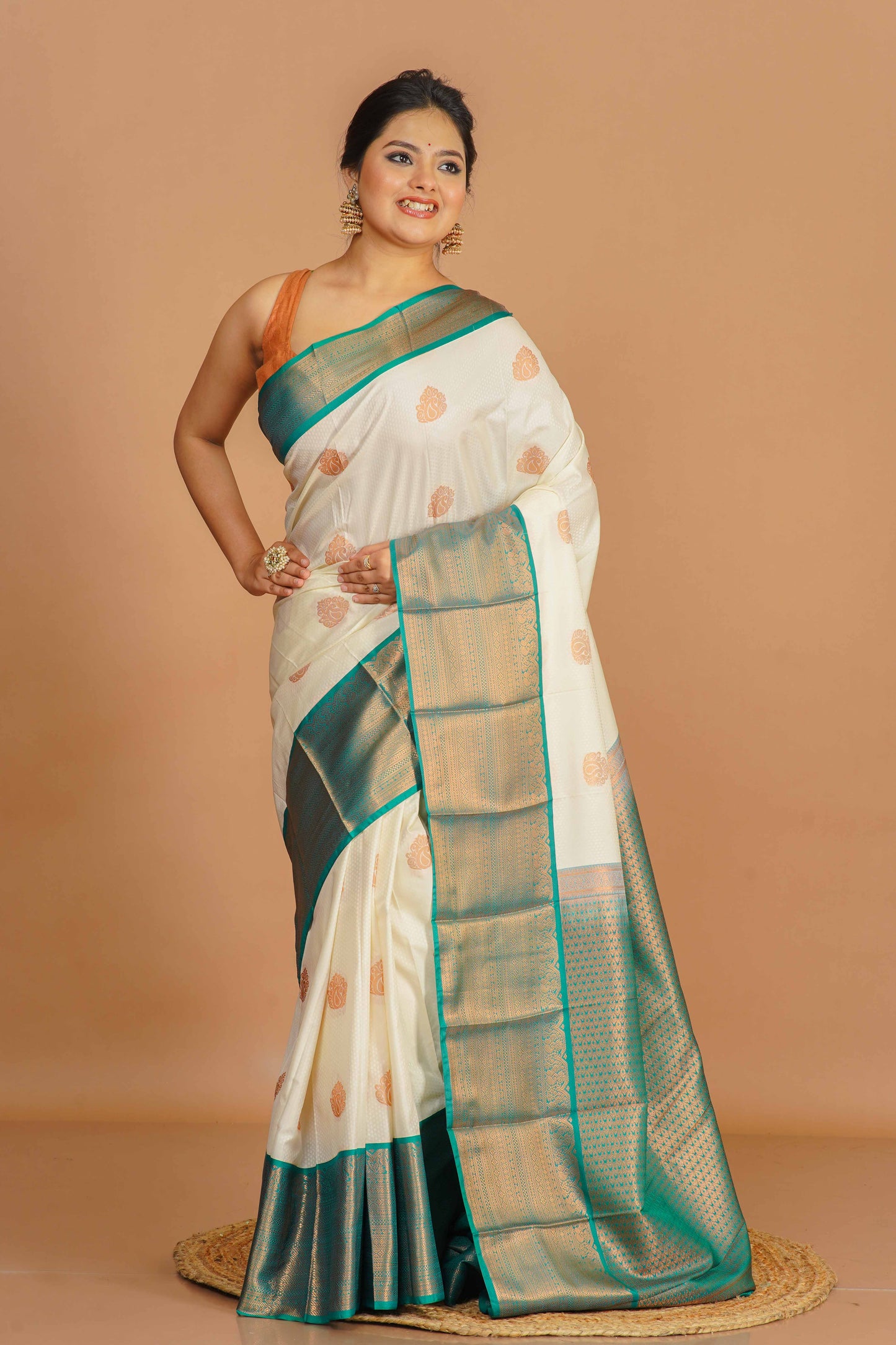 Shwetamani